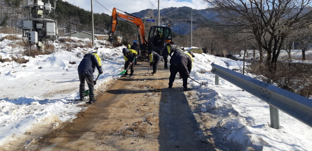 의소대 출동로 제설.jpg