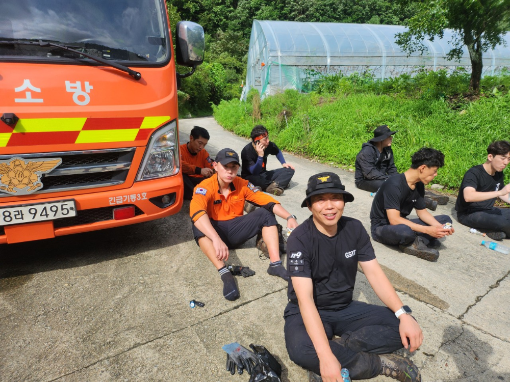 (7.31.) 15시간의 사투 홍천 덕고산 부상자 밤샘 구조2.jpeg