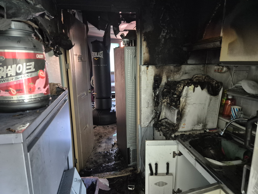 1328 정선 건축물화재.jpg