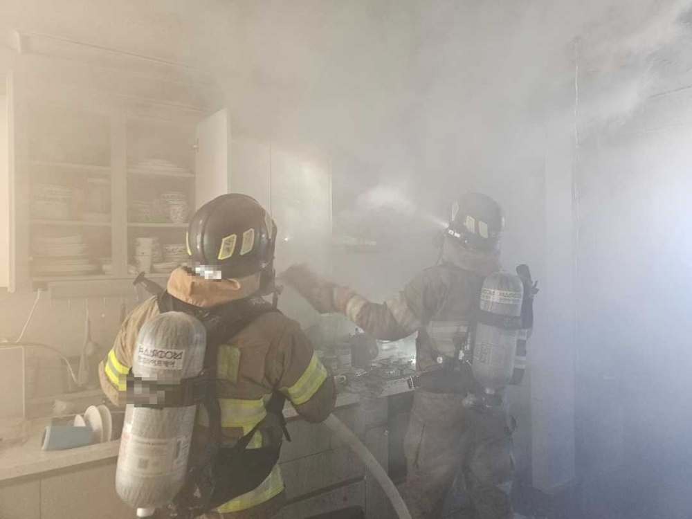 1144 원주 아파트 화재.jpg