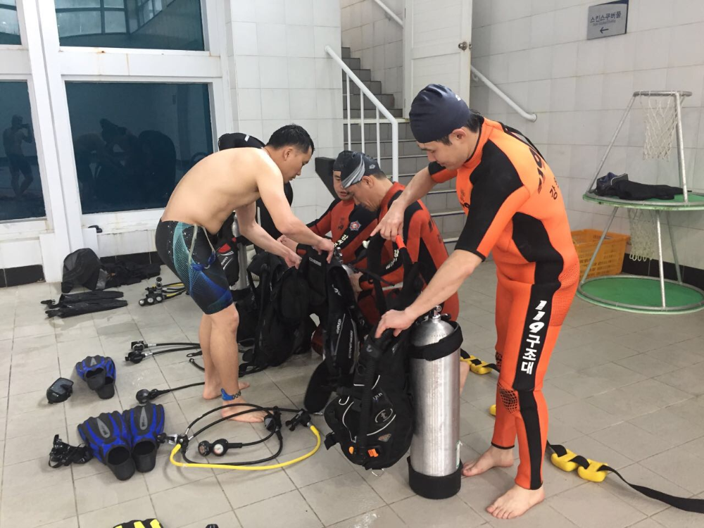 170510_횡성소방서,_여름철_대비_구조대원_수난구조훈련_실시.jpg