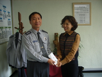 20070403 삼척소방서 위문 (2).JPG