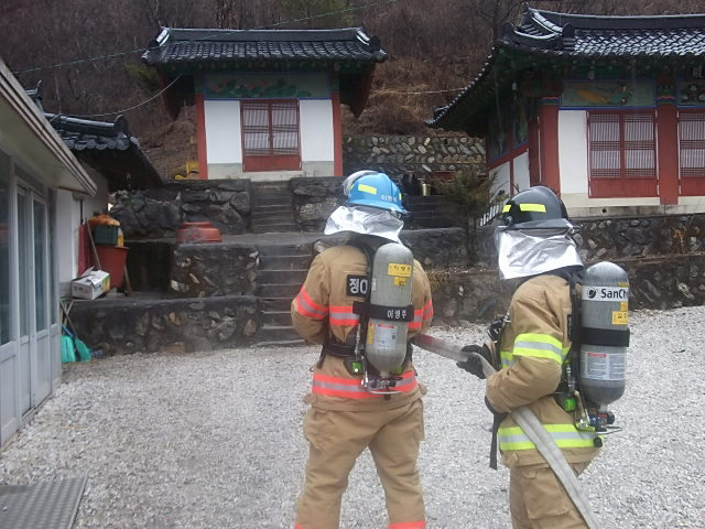 비상탈출?_005.jpg