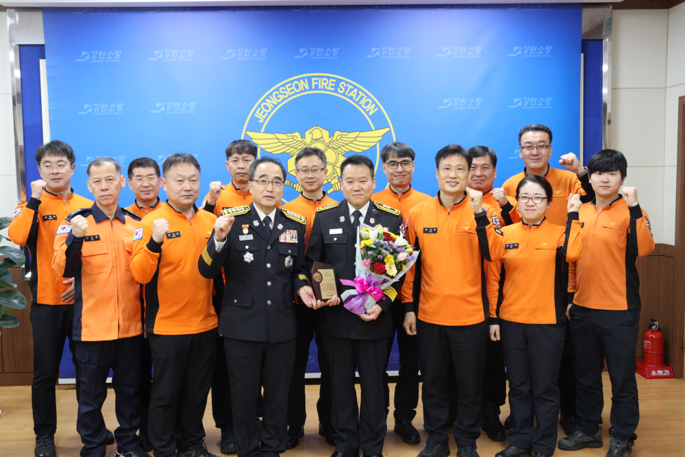 베테랑 소방관 증서 수여식 (2).JPG