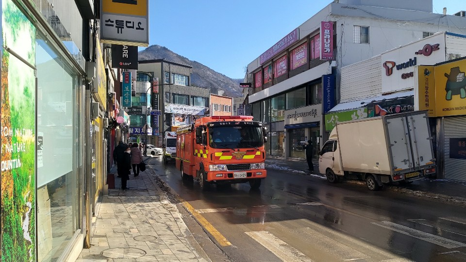 [보도자료-태백소방서] 2021.1.20. 태백소방서, 소방출동로 확보 및 주정차금지구간 집중 단속의 날 운영.jpg