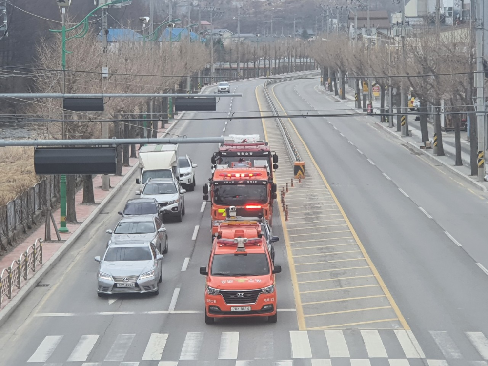 [보도자료-태백소방서] 2021.3.22. 태백소방서, 소방출동로 확보 및 불법 주정차금지구간 집중 단속의 날 운영.jpg