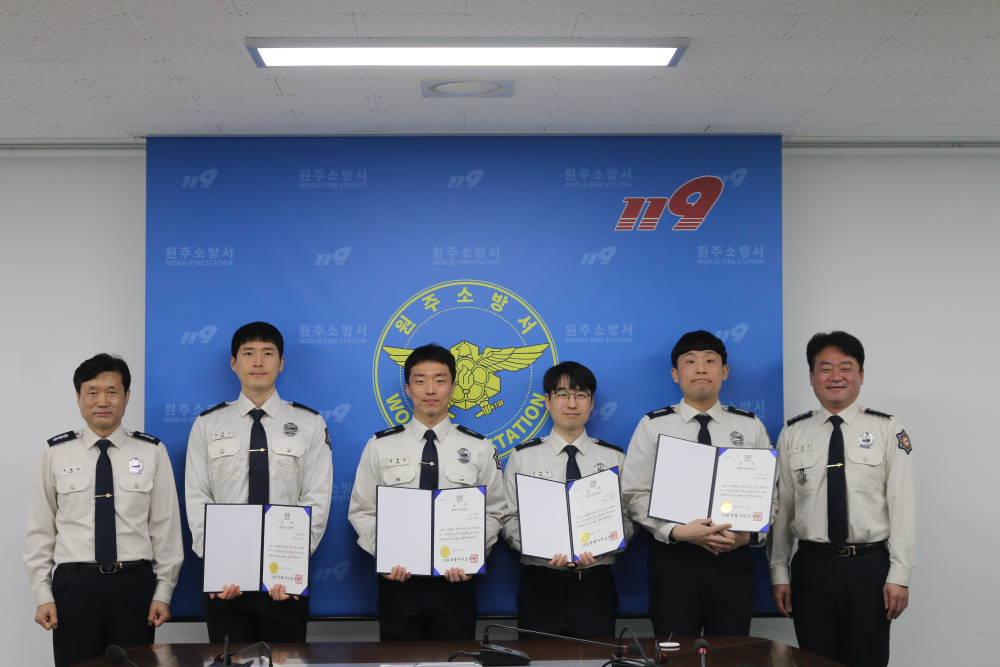 세이버 수여식 (2).JPG