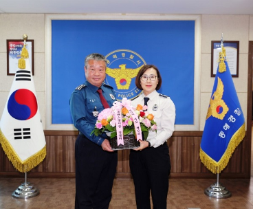 동해소방서장 화훼 농가 돕기  '플라워 버킷 챌린지' 참여