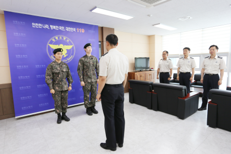 의무소방원 전역식(김용건, 손형석)