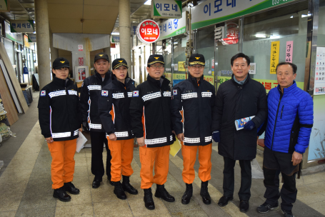 이흥교 강원소방본부장, 홍천 전통시장 화재예방 지도방문