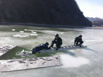 동계 수난사고대비 인명구조훈련