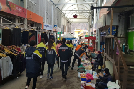 (19.12.18.) 대화의용소방대, 전통시장에서 화재예방 캠페인 펼쳐