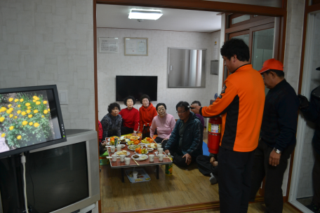 2012 태백소방서 연말 자매결연 경로당 위문공연