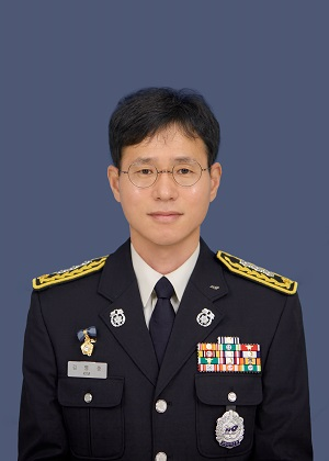 강원도 소방학교장 김명중(750129).jpg