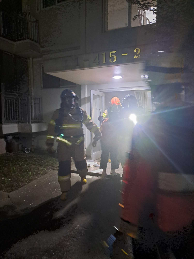 2131 동해 천곡동 아파트 화재 현장활동 사진.jpg